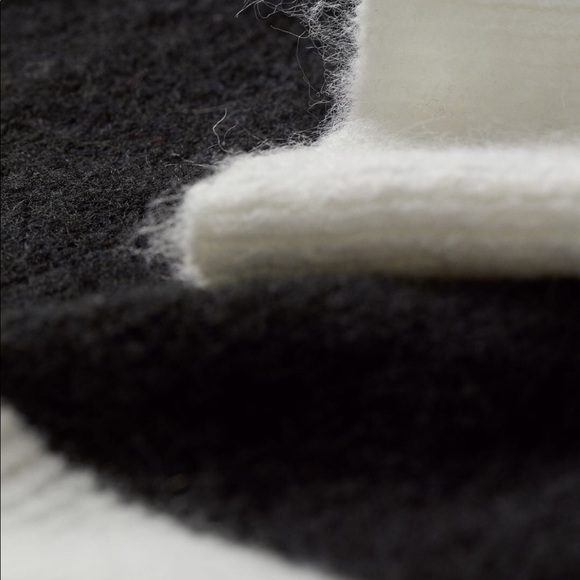 crew neck baggy sweater - Picture 2 of 5